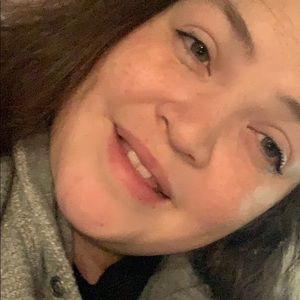 Meet your Posher, Marissa